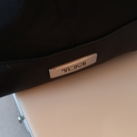 TUMI Black Cargo Ballistic Nylon Bag Carryall Tote Purse - Picture 6 of 17